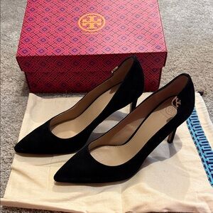 Tory Burch Black Suede Pointed Toe Kitten Heel Pumps